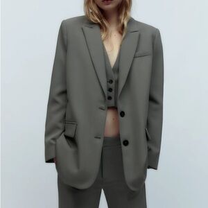 ZARA women’s oversized blazer